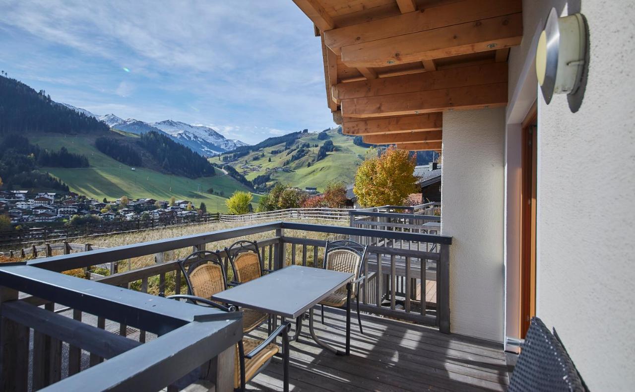 Appartements Hollandia Saalbach-Hinterglemm Esterno foto