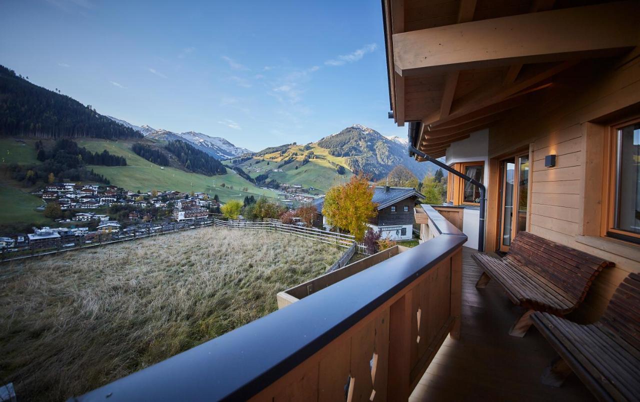 Appartements Hollandia Saalbach-Hinterglemm Esterno foto