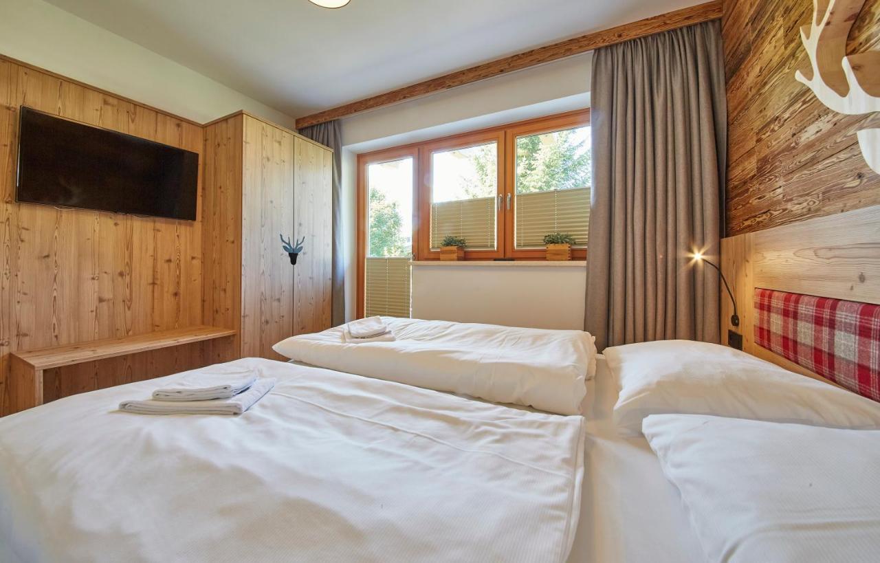 Appartements Hollandia Saalbach-Hinterglemm Esterno foto